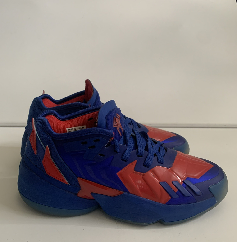 Adidas D.O.N. Issue 4 Basketball Youth Boys Size 5 Marvel Spideman Sneaker Shoes